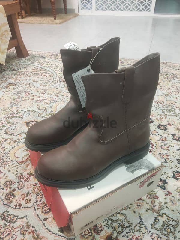 red wing shoes no 12 not used brand new 6