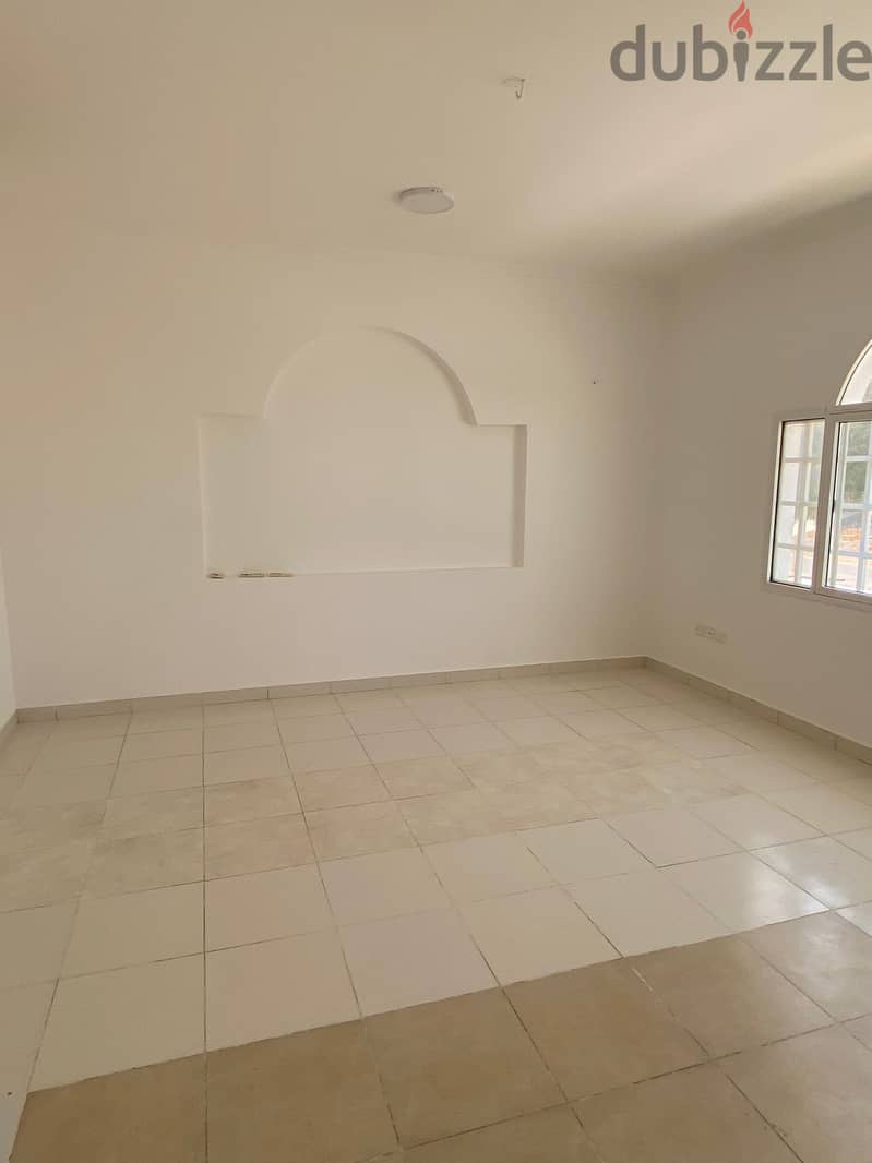 Spacious Family Villa in Al Ansab! فيلا عائلية واسعة بالانصب 9