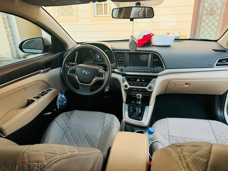 Hyundai Elantra 2018 3