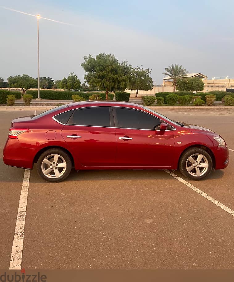 Nissan Sentra 2014 execllent condition available for rent 3