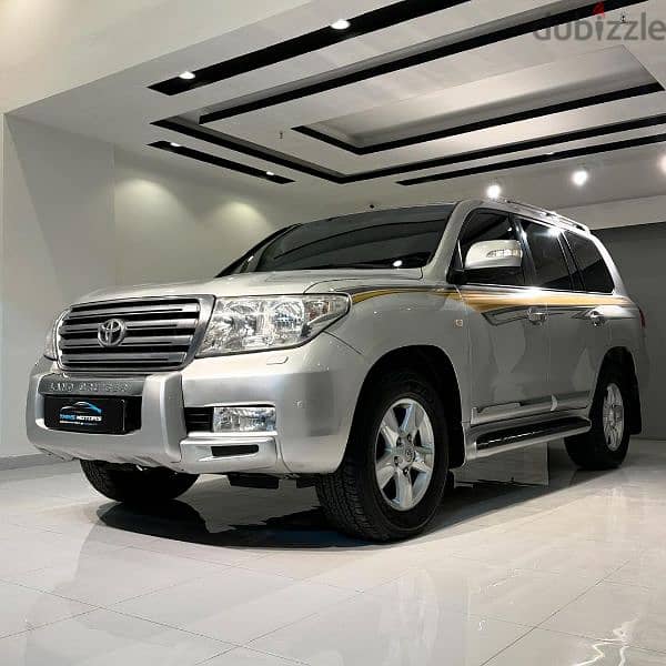 Toyota Land Cruiser 2010 1