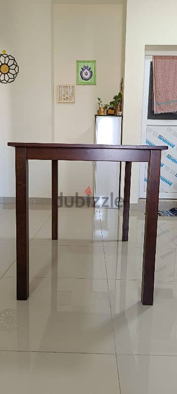 4 seater dinning table 2