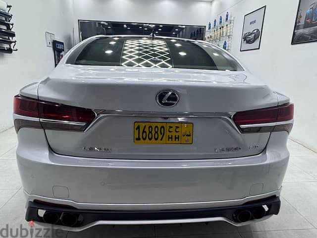 Lexus LS500 AWD 4