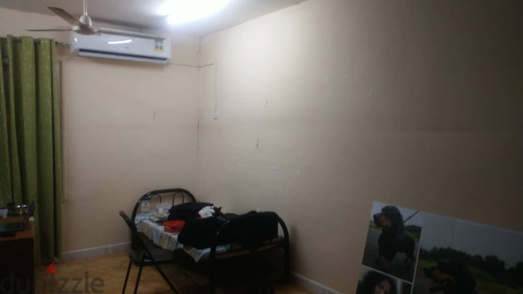 Furnished Single Room in Ruwi near Al Felaj Hotel 3