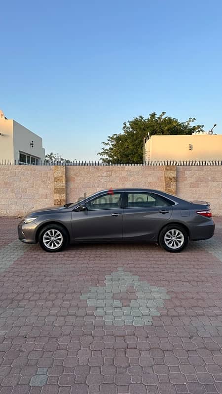 Toyota Camry 2017 6