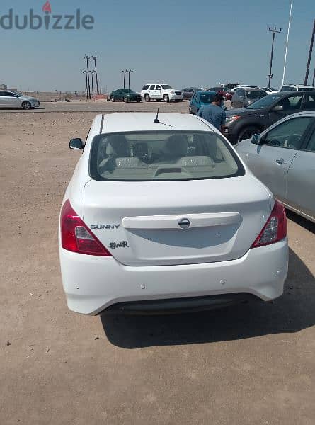 Nissan Sunny 2018 3