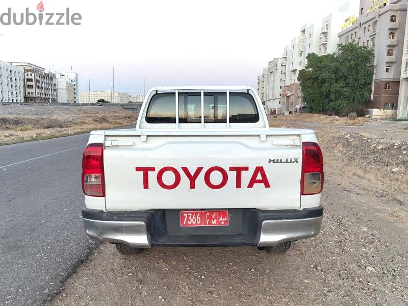 Toyota Hilux 2019 4