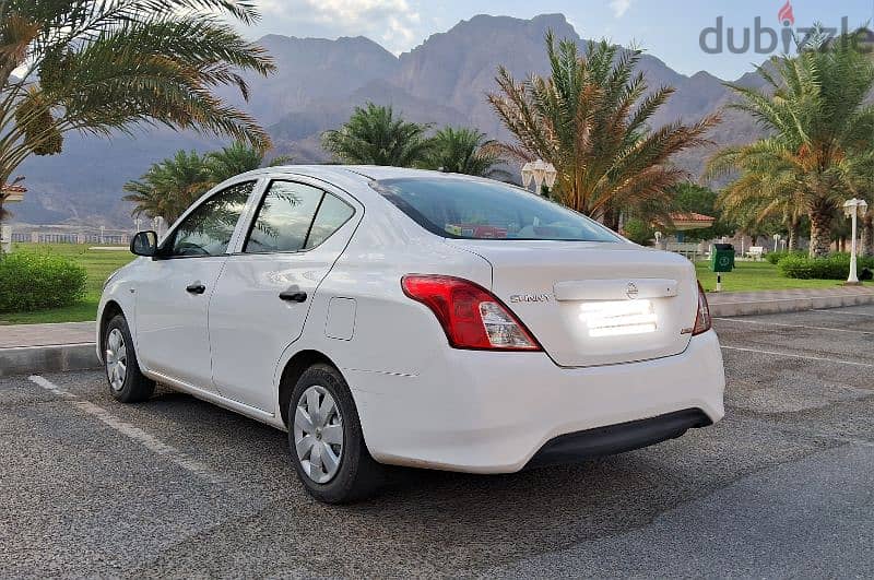 Nissan Sunny 2016 1