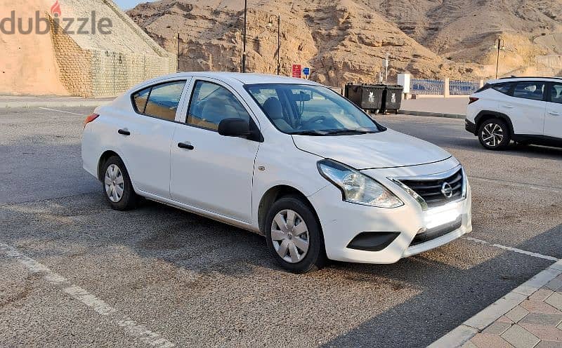 Nissan Sunny 2016 4