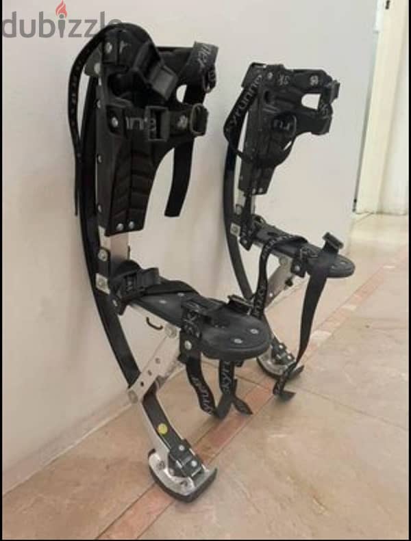 sky runner jumping stilts 0