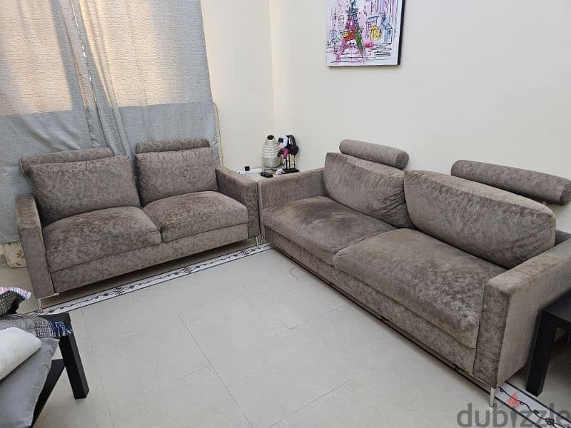 Sofa set 0