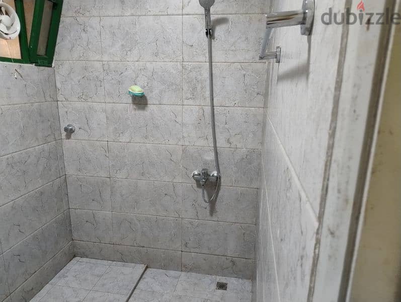 furnished rooms available for an executive male bachelors in ghubrah 6