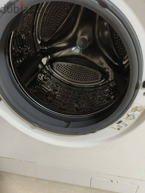 LG front load washing machine 7kg excellent condition and coffee mach 1