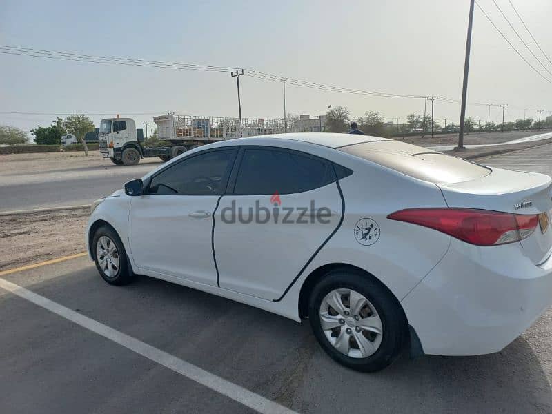 Hyundai Elantra 2012 1