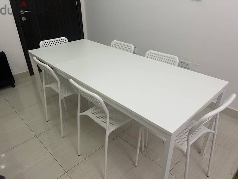 Dining table with six chair 0