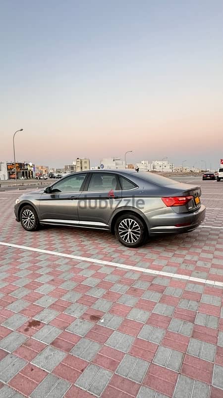 Volkswagen Jetta 2019 very clean 3