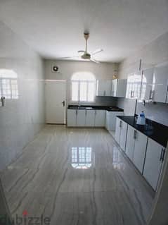 Aziba 5 bedrooms villa for rent 0