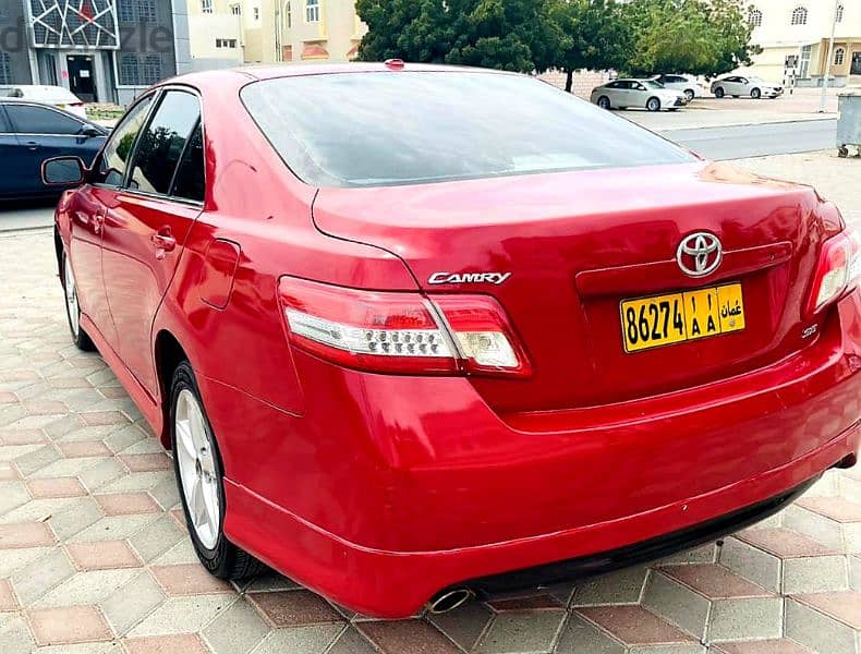 Toyota Camry 2011 4