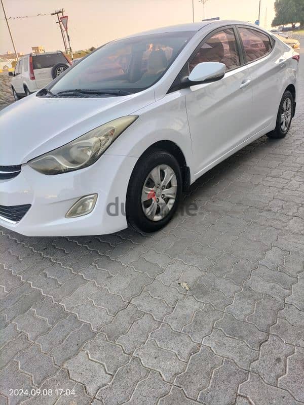 Hyundai Elantra 2012 1