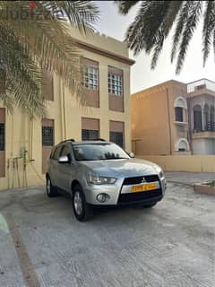 Mitsubishi Outlander 2013 0