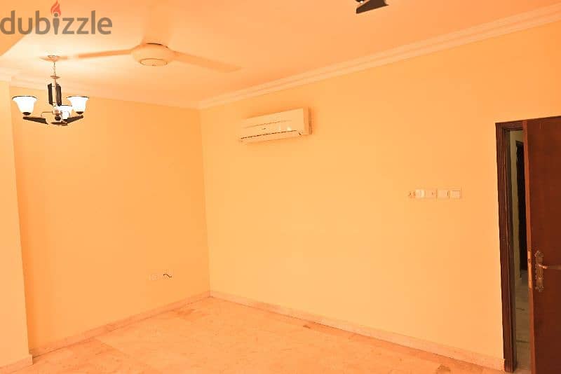 3 bed rooms flat in gubrah near hotel al maha 230 ro 1