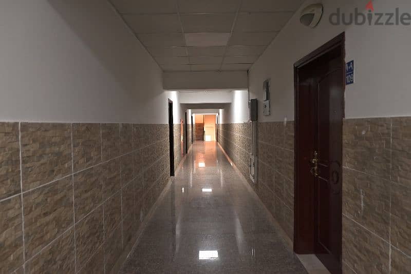 3 bed rooms flat in gubrah near hotel al maha 230 ro 3