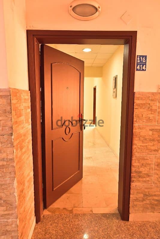 3 bed rooms flat in gubrah near hotel al maha 230 ro 13