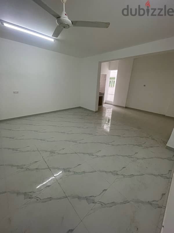 Single room for rent in alkuwaiet near KM hypermarket 11