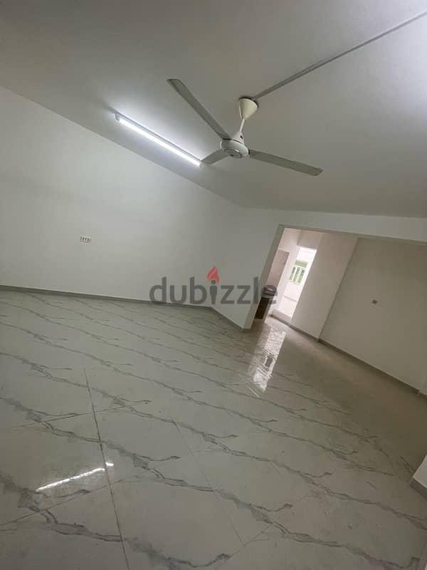 Single room for rent in alkuwaiet near KM hypermarket 13