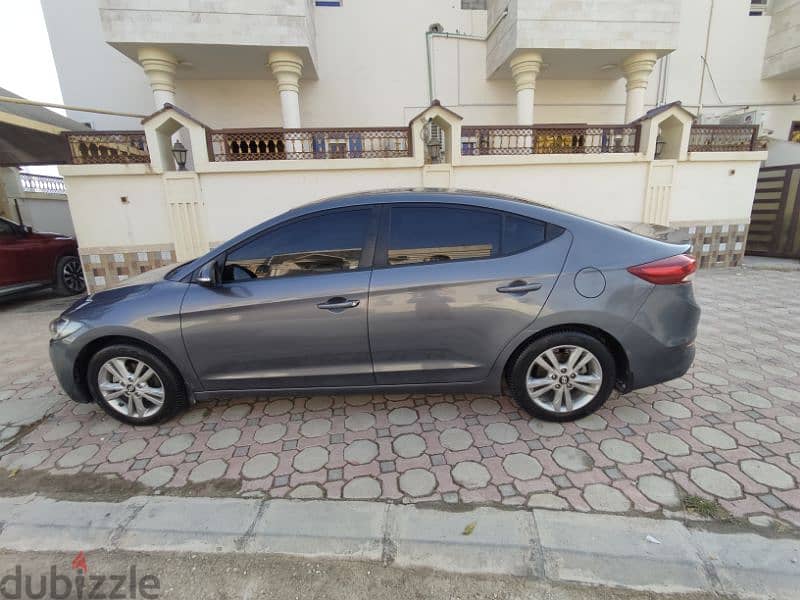 Hyundai Elantra 2017 1