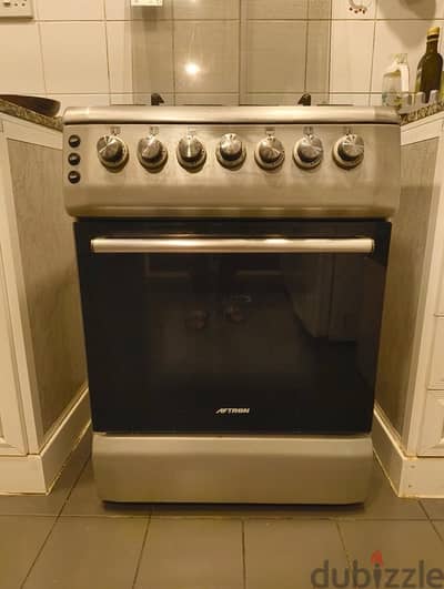 4-Burner Cooking Range with Oven