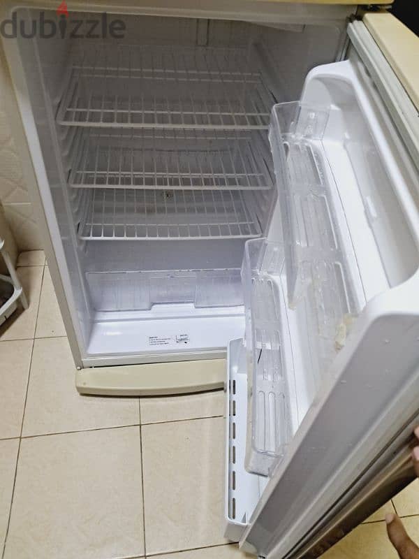 Good condition fridge for sale 2