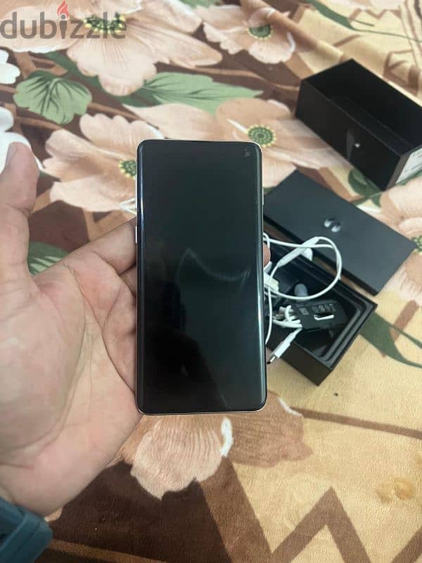 Samsung s10 8/512gb 4