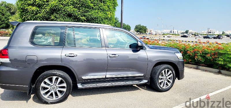 Toyota Land Cruiser 2018 5