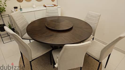 Dining table with 6 chairs