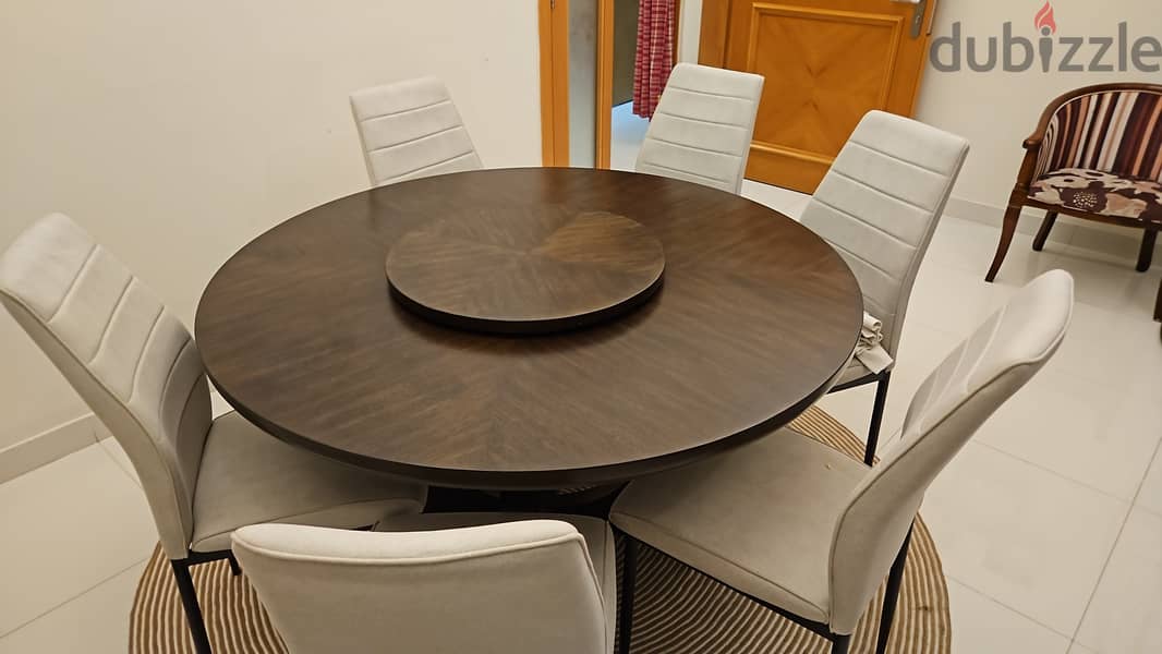 Dining table with 6 chairs 1