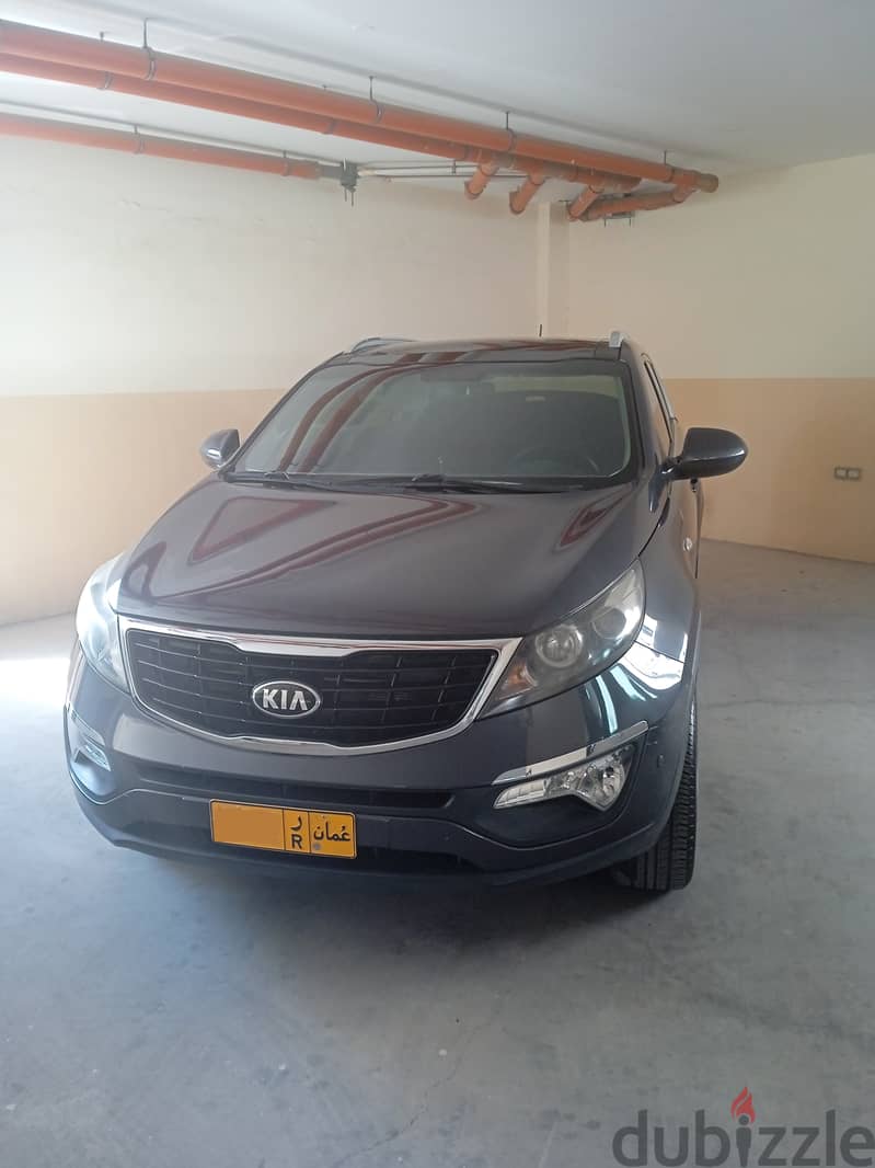 Kia Sportage 2015 Dark Grey, 106,000 Km, with a full Panoramic View 3