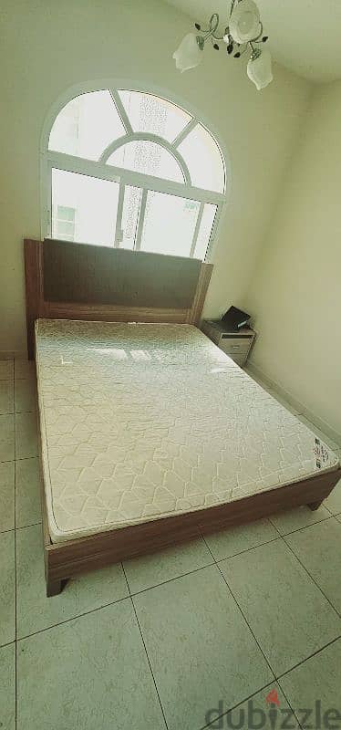 Selling bedroom set for 120/- omr  guobra south 2