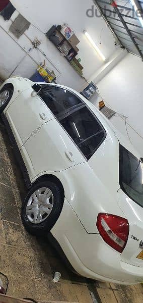 Nissan Tiida 2009 1