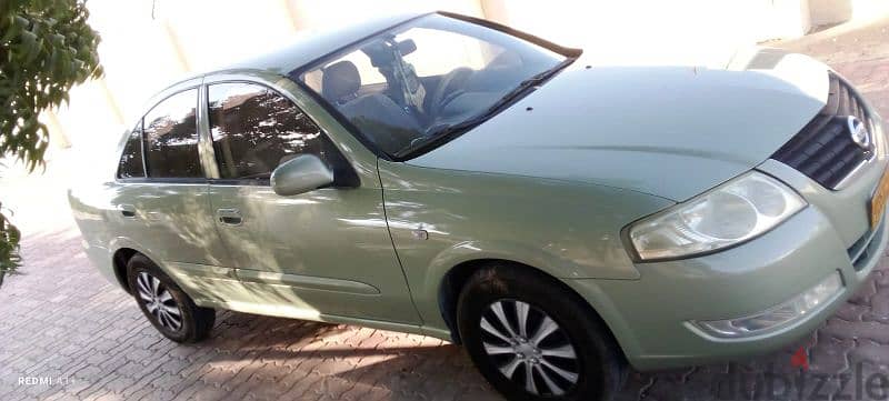 Nissan Sunny 2011 3