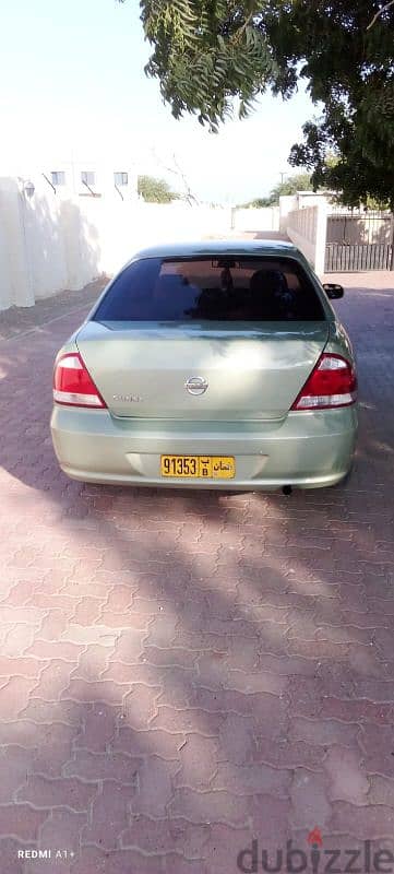 Nissan Sunny 2011 4