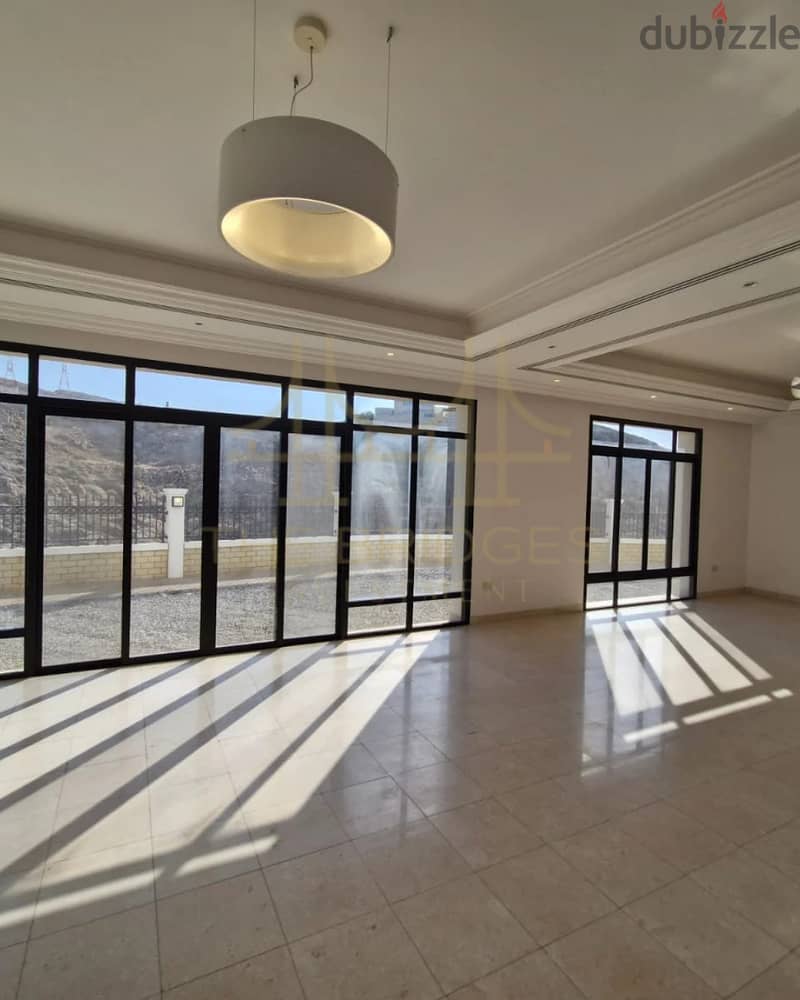 5 BR + 1 Maid’s Room Well Maintained Villa in Qurum with Balconies 2