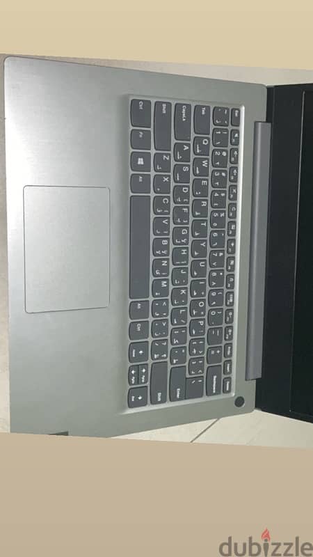 Lenovo laptop  8gb-475gb 4