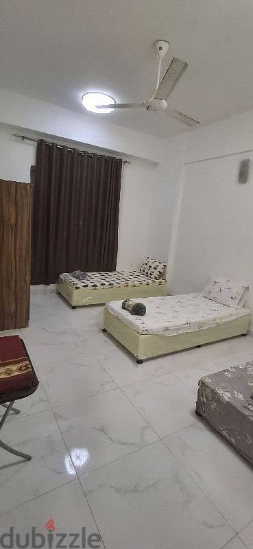 An elegant bed space only for girls for rent 4