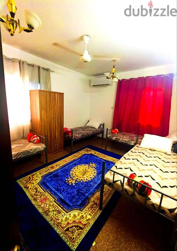 An elegant bed space only for gents for rent 7