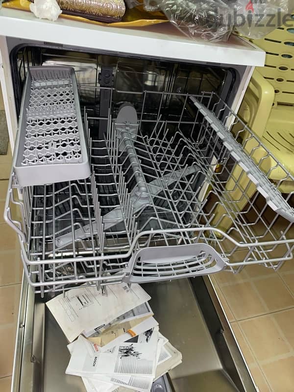 BOSCH DISHWASHER NEVER USED BEFORE LIKE BRAND NEW 3