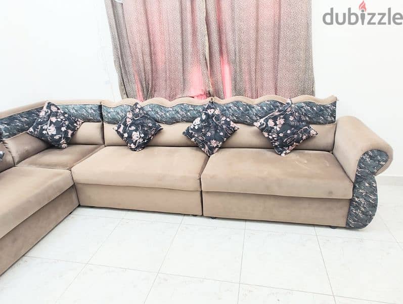 CUSTOM MADE 7 SEATER SOFA WITH MATCHING CUSHION 2