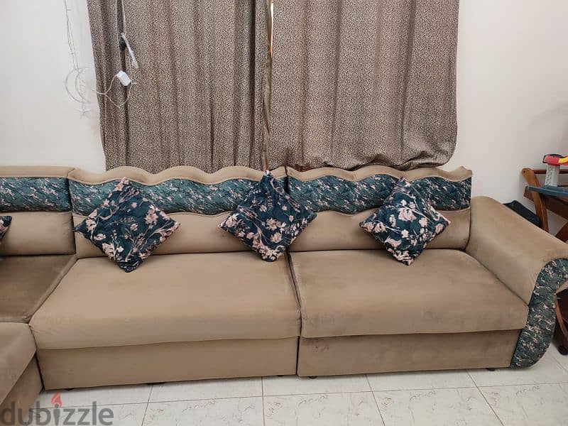 CUSTOM MADE 7 SEATER SOFA WITH MATCHING CUSHION 4