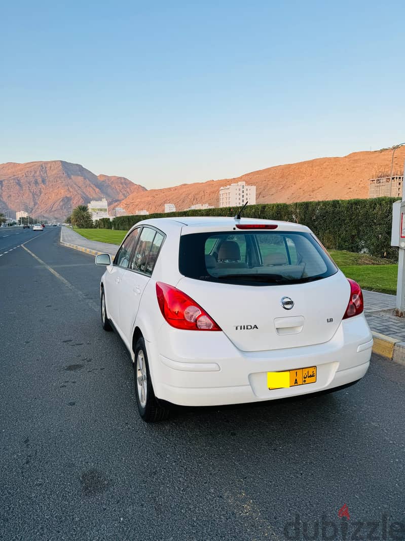 Nissan Tiida 2013 0