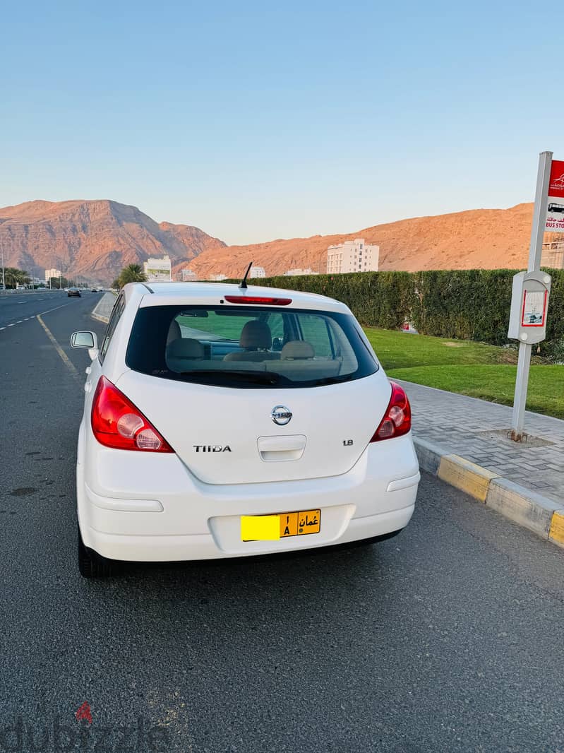 Nissan Tiida 2013 1